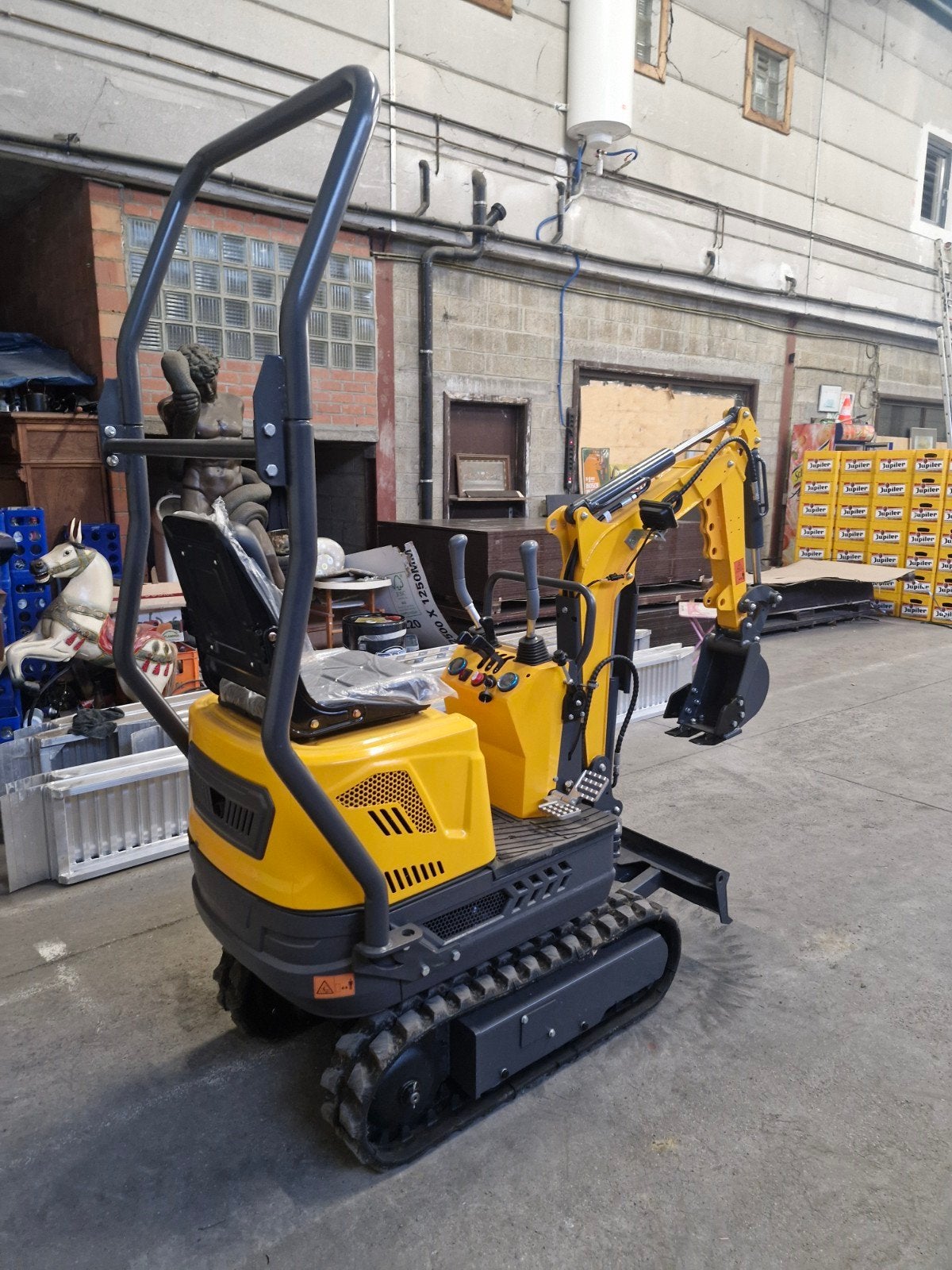 mini pelle 750kg  neuve jamais servie, Articles professionnels, Enlèvement ou Envoi