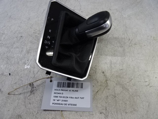 LEVIER DE CHANGEMENT DE VITESSES Volkswagen Passat (3G2), Volkswagen, Mevr. I. Hauben, Utilisé, Rue de l'Espoir 34 34
4030  GRIVEGNÉE, BE