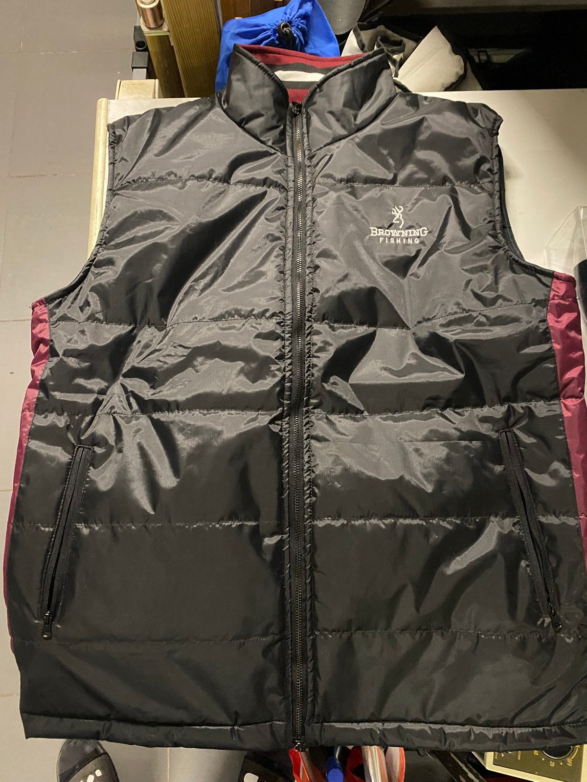 Veste sans manches Browning, Enlèvement, Comme neuf