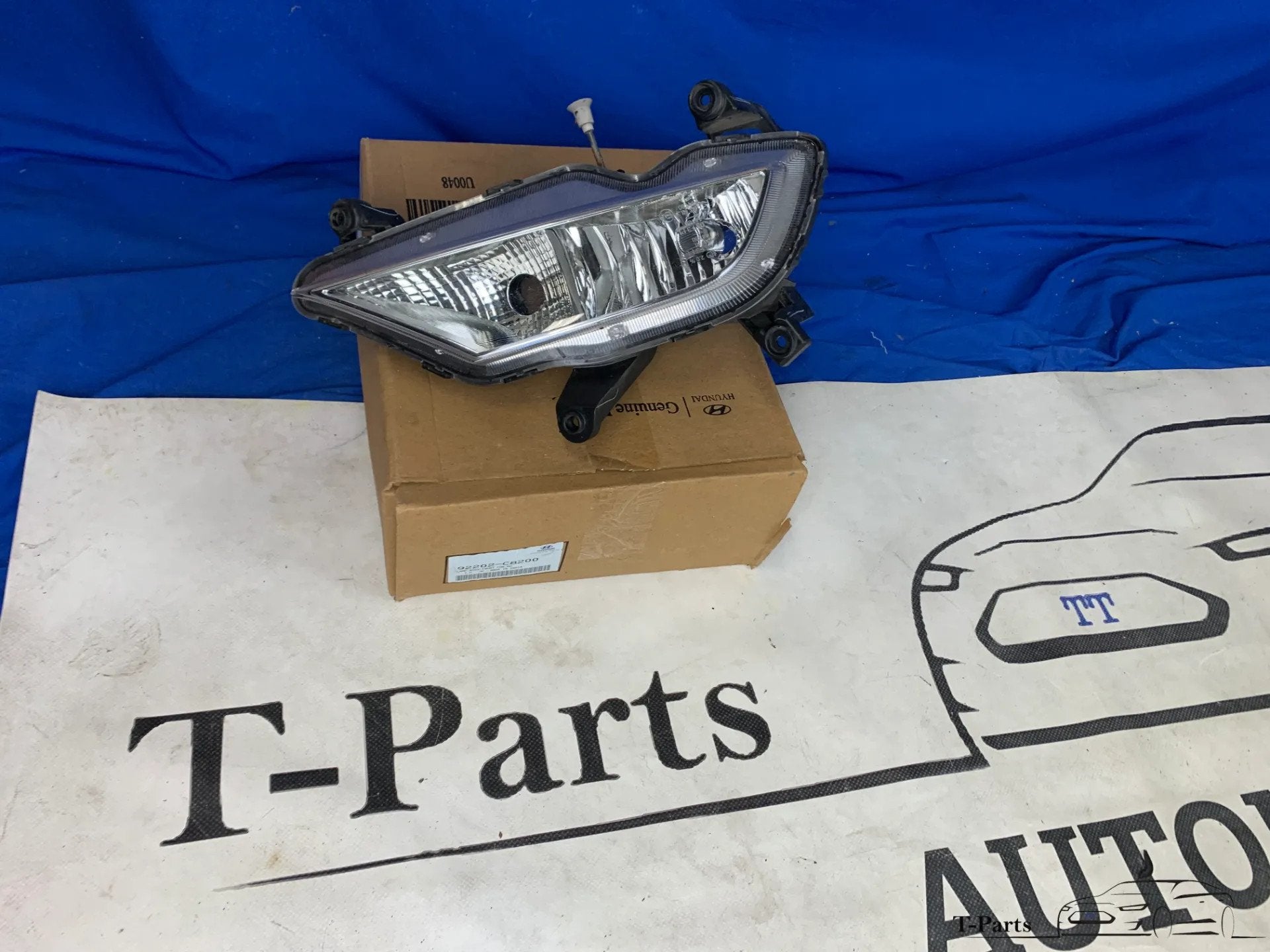 Hyundai i20 feu antibrouillard droit 92202C8200, Info@fabrikant.eu, Fabrikant BV, Utilisé, Hyundai