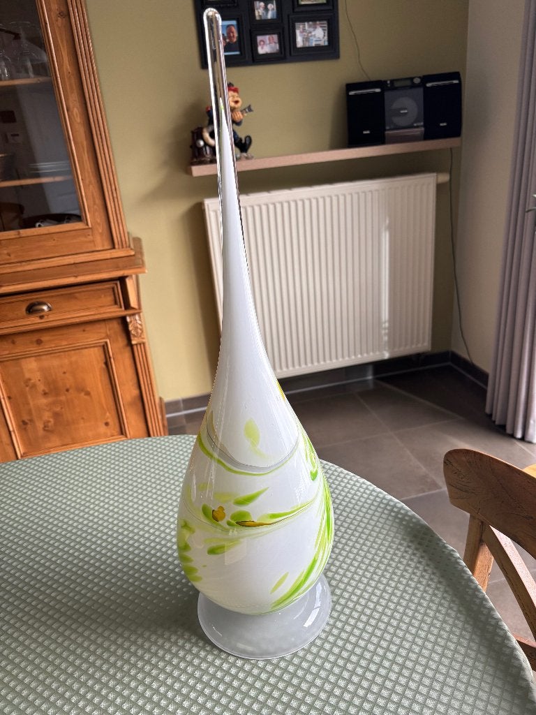 met de hand en geblazen uit Oostenrijk, Ophalen