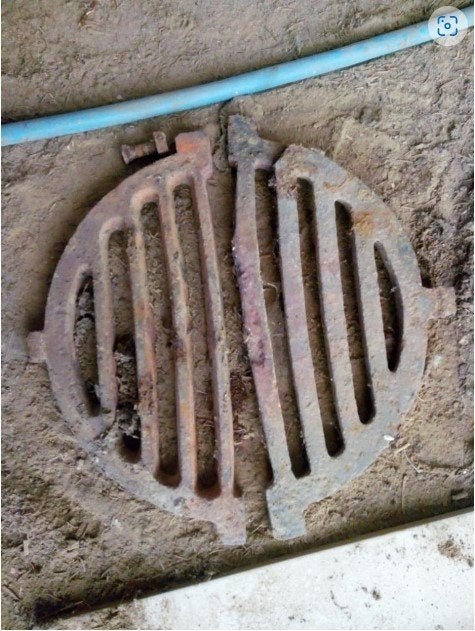 grille semi-circulaire en fonte lourde, Bricolage & Construction, Enlèvement, Utilisé, Fer