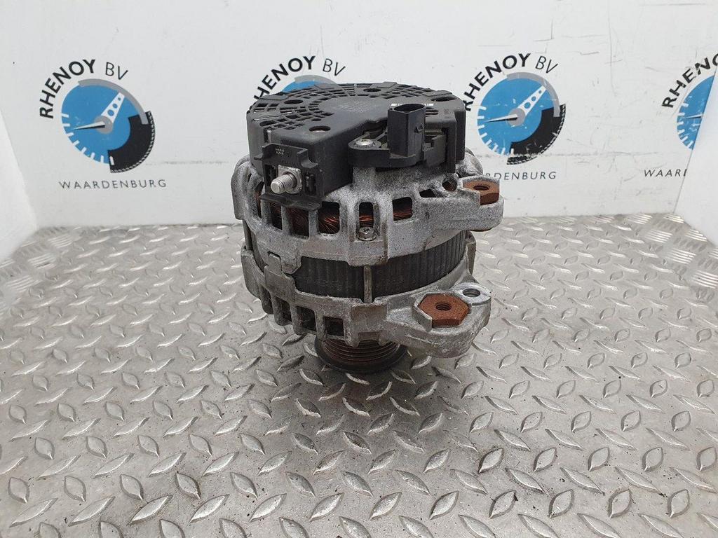 VOLVO V40 DYNAMO 2016, Ophalen of Verzenden, Gebruikt, Stiba lid