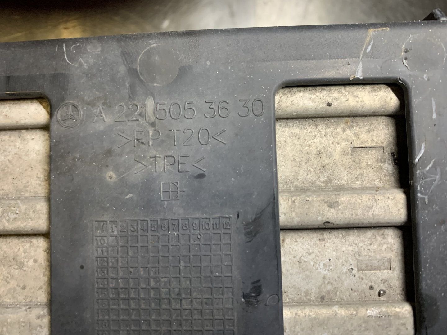 Mercedes-Benz S-Klasse W221 intercooler A2215005400, Gebruikt, -, Ophalen of Verzenden, -
