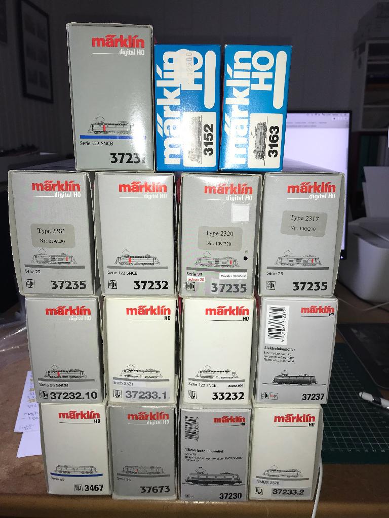 14 Märklin Loks nieuw/als nieuw (zie lijst), Wisselstroom, Locomotief, Ophalen of Verzenden, Zo goed als nieuw