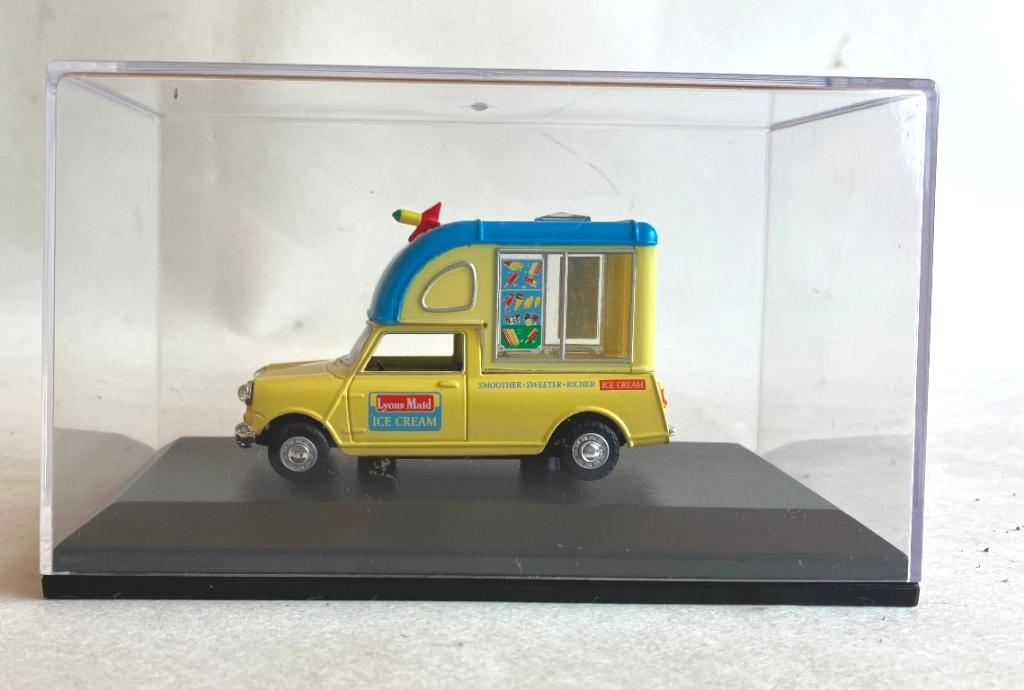 Mini pick-up ice cream Van Lyons maid, Hobby en Vrije tijd, Modelauto's | 1:43, Zo goed als nieuw, Auto, Overige merken, Ophalen of Verzenden