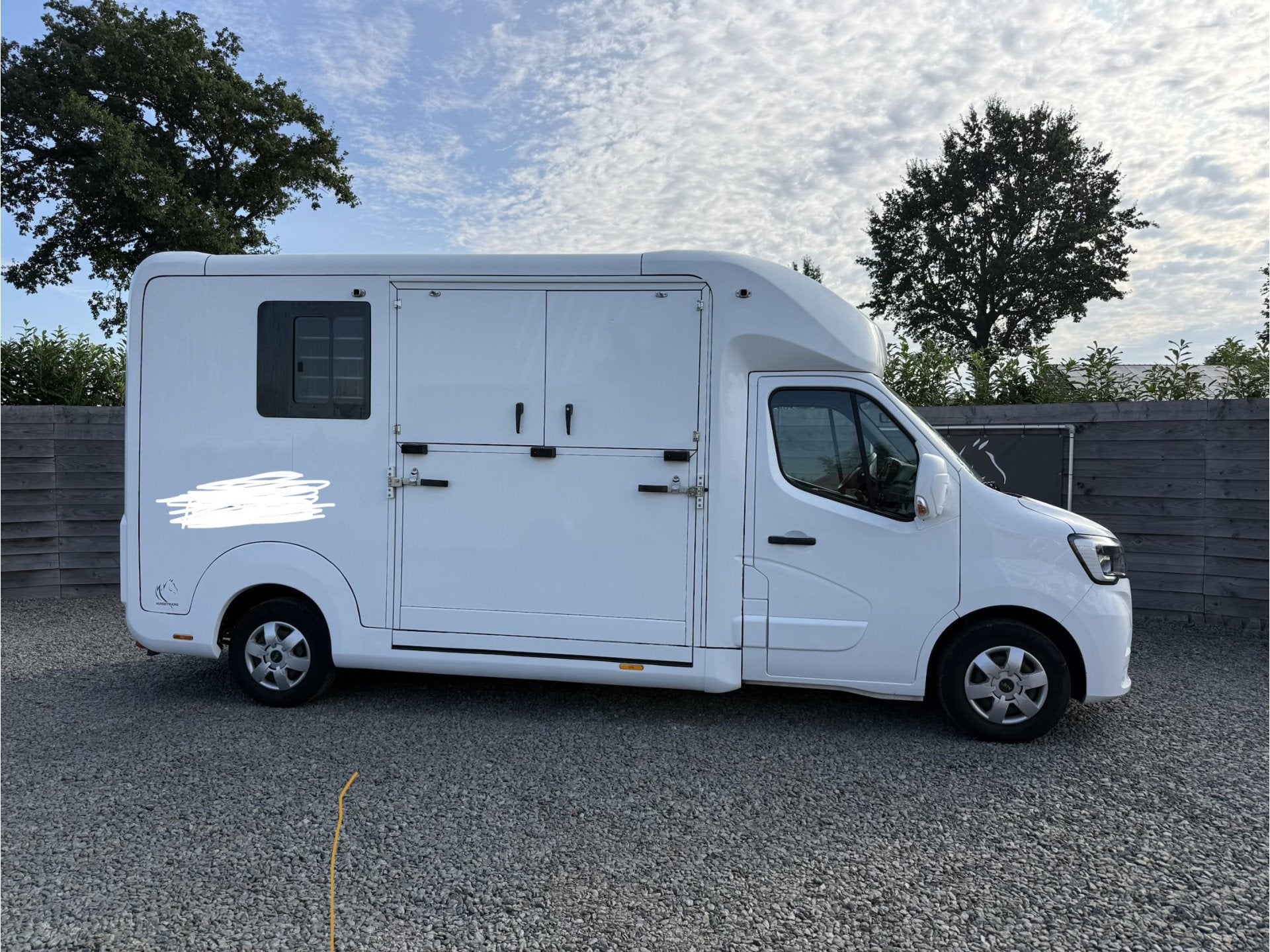 Renault Master | HORSETRUCK | STX | STALLION 3XL | 2021 | HE, Animaux & Accessoires, Weduwestraat 12
4884MV  WERNHOUT, NL, Paardenwagentje NL | MVV HORSETRUCKS
