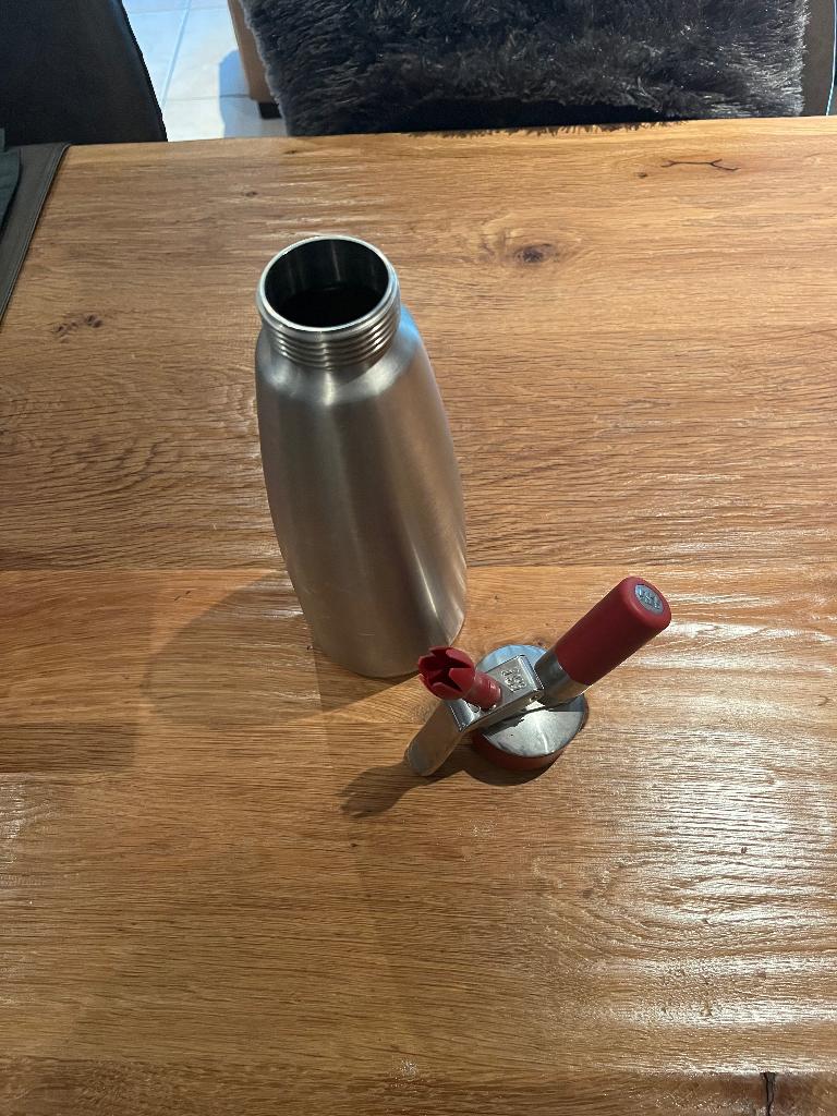 Bonbonne ISI   1 litre, Enlèvement ou Envoi, Neuf, dans son emballage, Café et Espresso