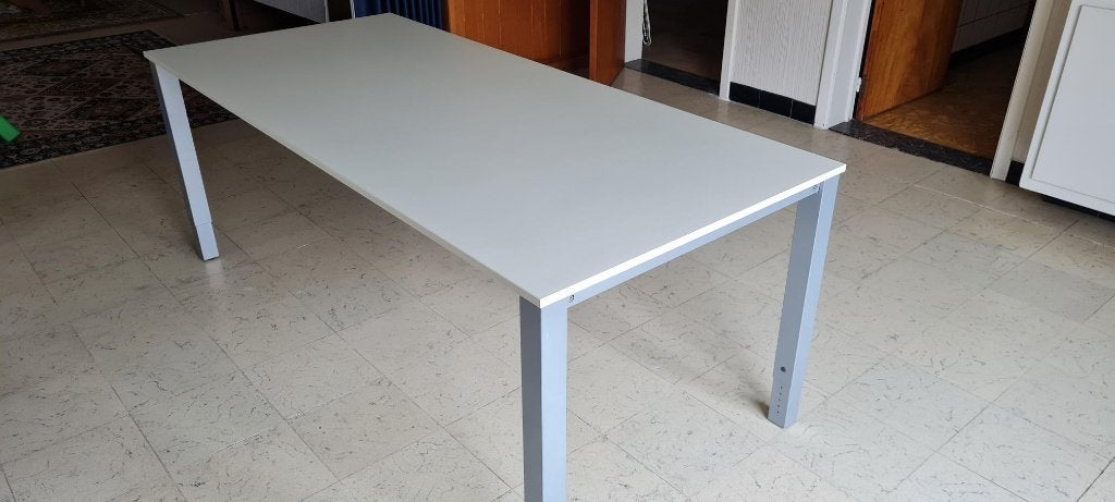 table réglable en hauteur, Enlèvement, Comme neuf, Rectangulaire, 200 cm ou plus