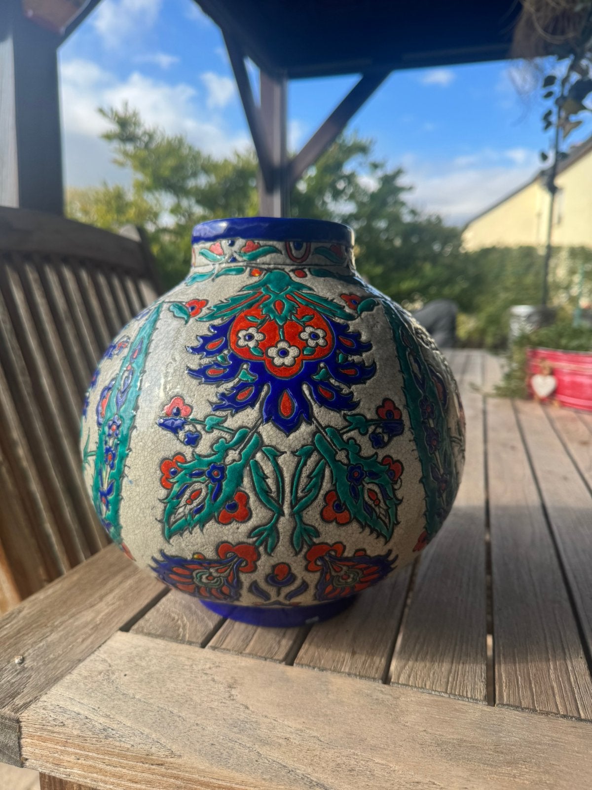 Tres beau vase boch keramis., Antiquités & Art, Enlèvement ou Envoi
