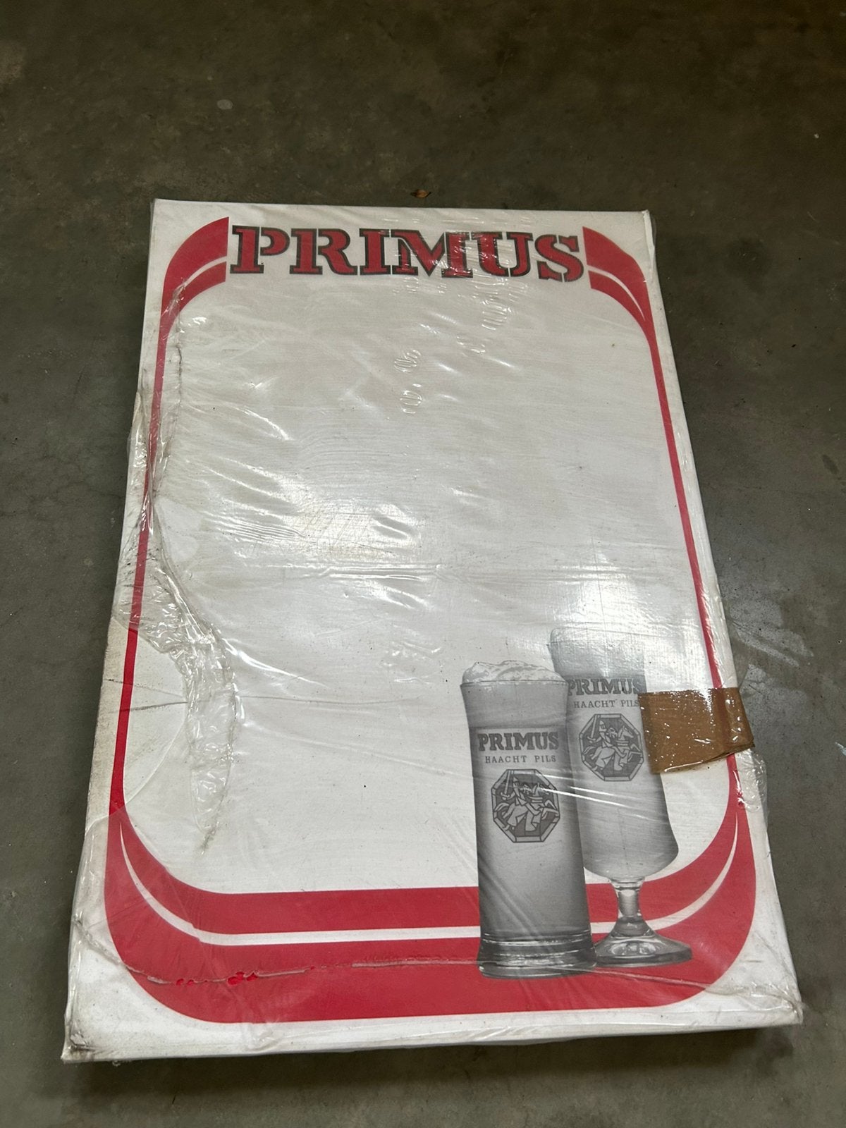Grote papieren vellen met primus hoofding, Ophalen, Nieuw