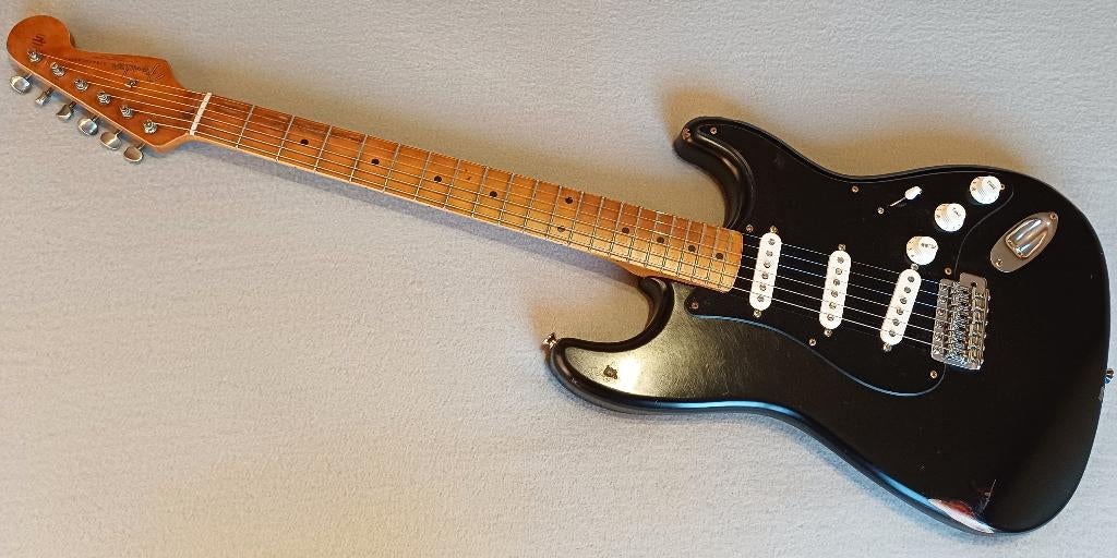 Black Strat Nitro Relic, Muziek en Instrumenten, Ophalen, Zo goed als nieuw, Solid body, Fender