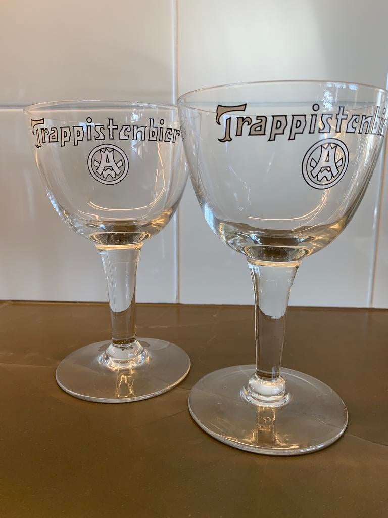 2 bierglazen Westmalle Trappist, Ophalen, Zo goed als nieuw