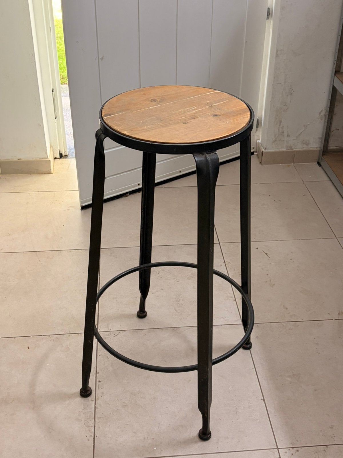 Barkruk hout & zwart, Huis en Inrichting, Ophalen, Zo goed als nieuw, Hout