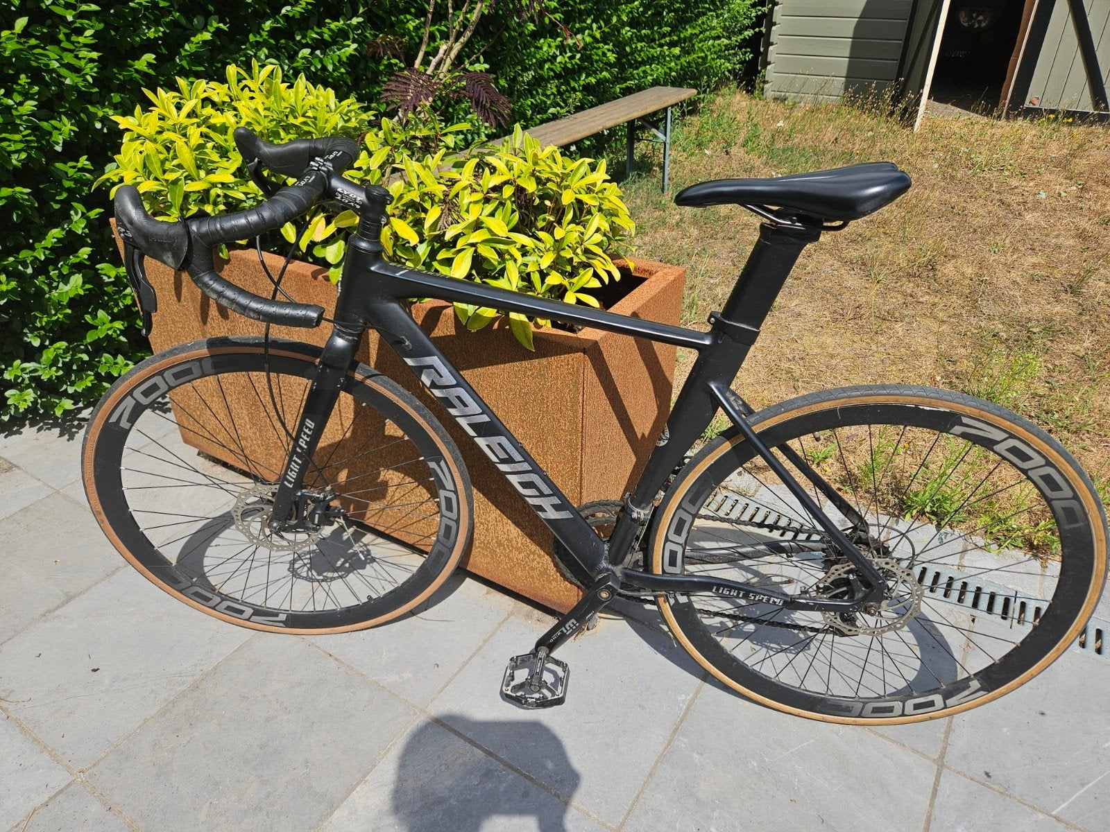 Fherenkoersfiets zwart Raleigh Light Speed te herstellen, Ophalen, 28 inch, 15 tot 20 versnellingen, Schijfrem