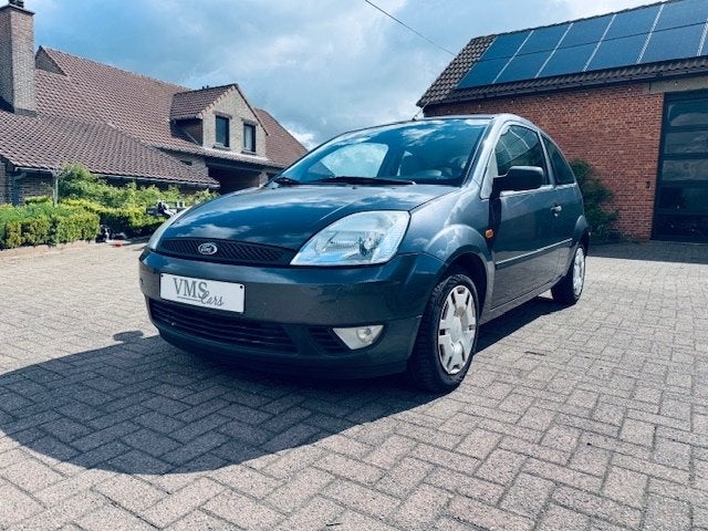 Ford Fiesta 1.3 Essence * Garantie * EURO4 *, 144 g/km, Argent ou Gris, Garantie prolongée, Boîte manuelle