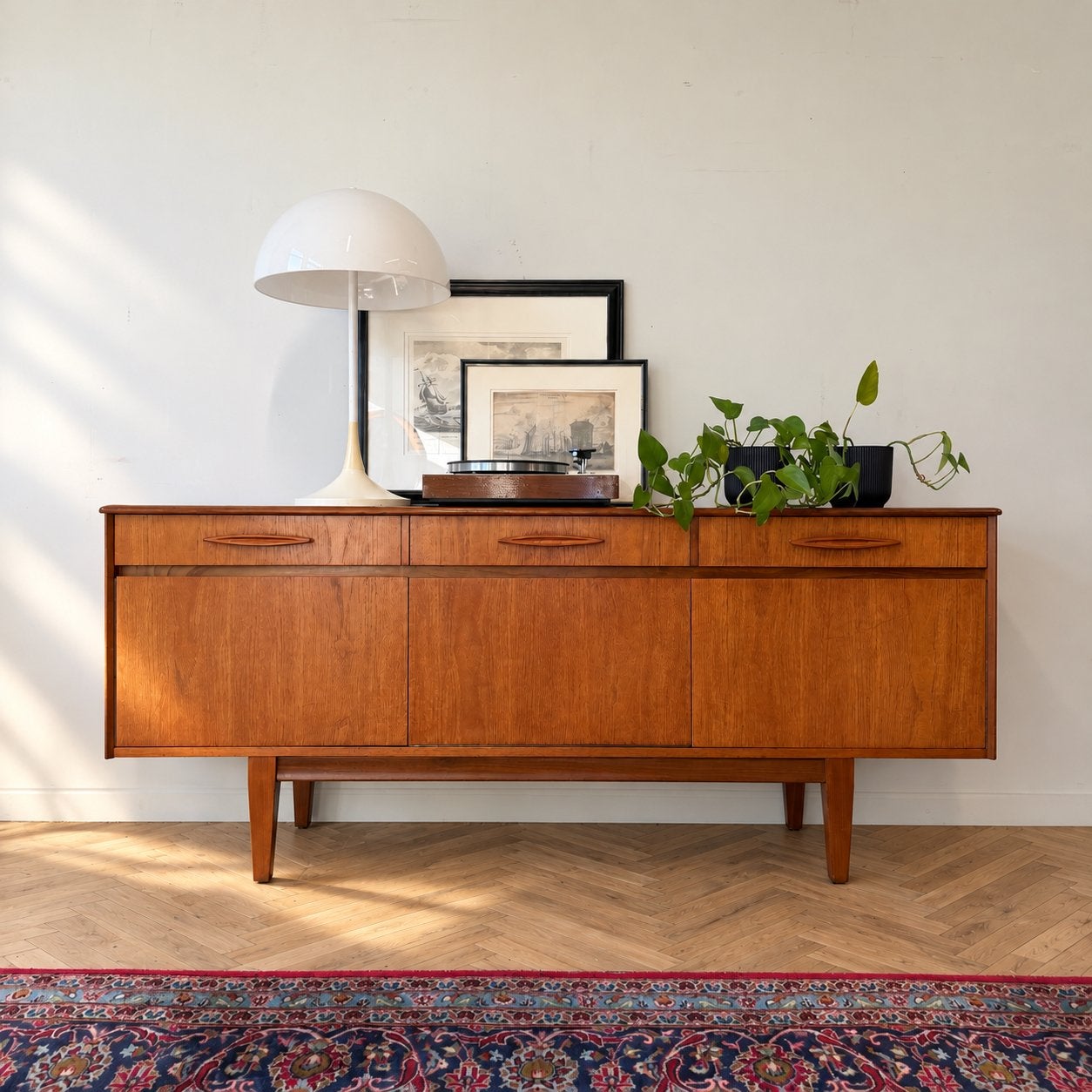 Vintage dressoir, sideboard •Homeworthy UK•, Ophalen of Verzenden