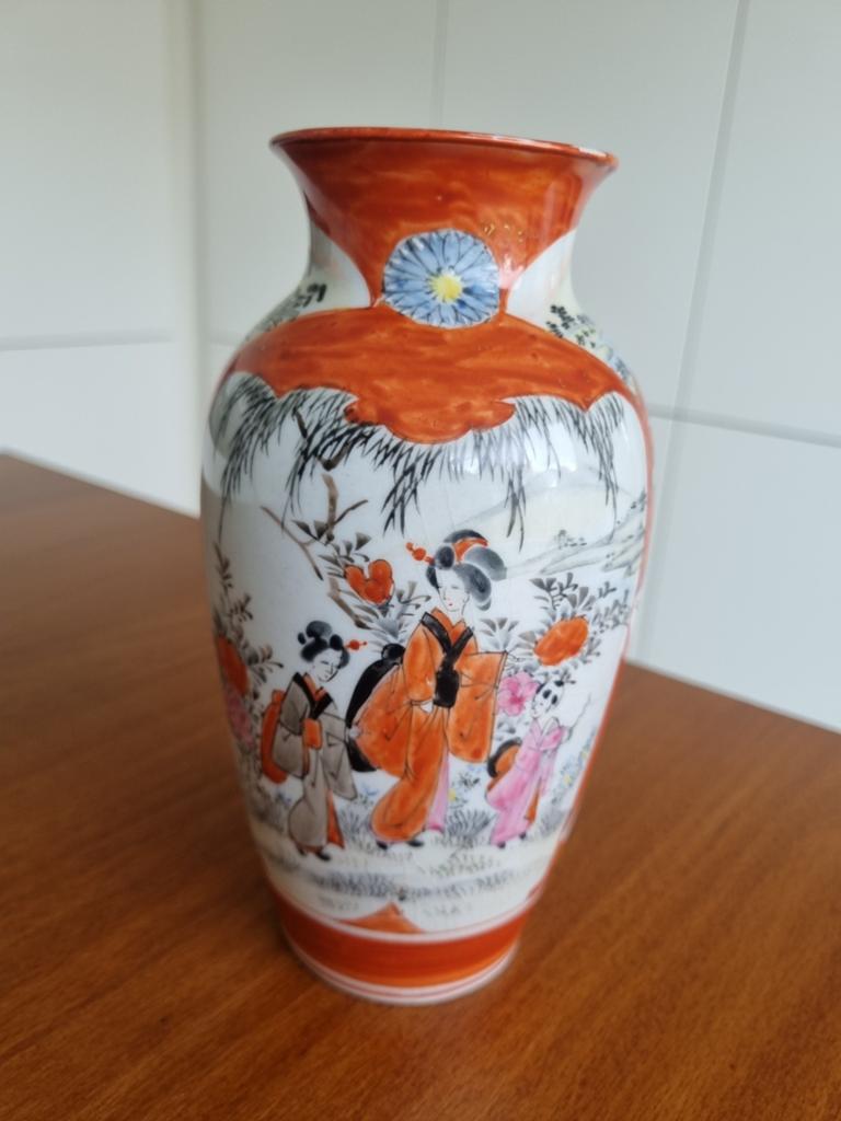 Vase satsuma japonais, Enlèvement