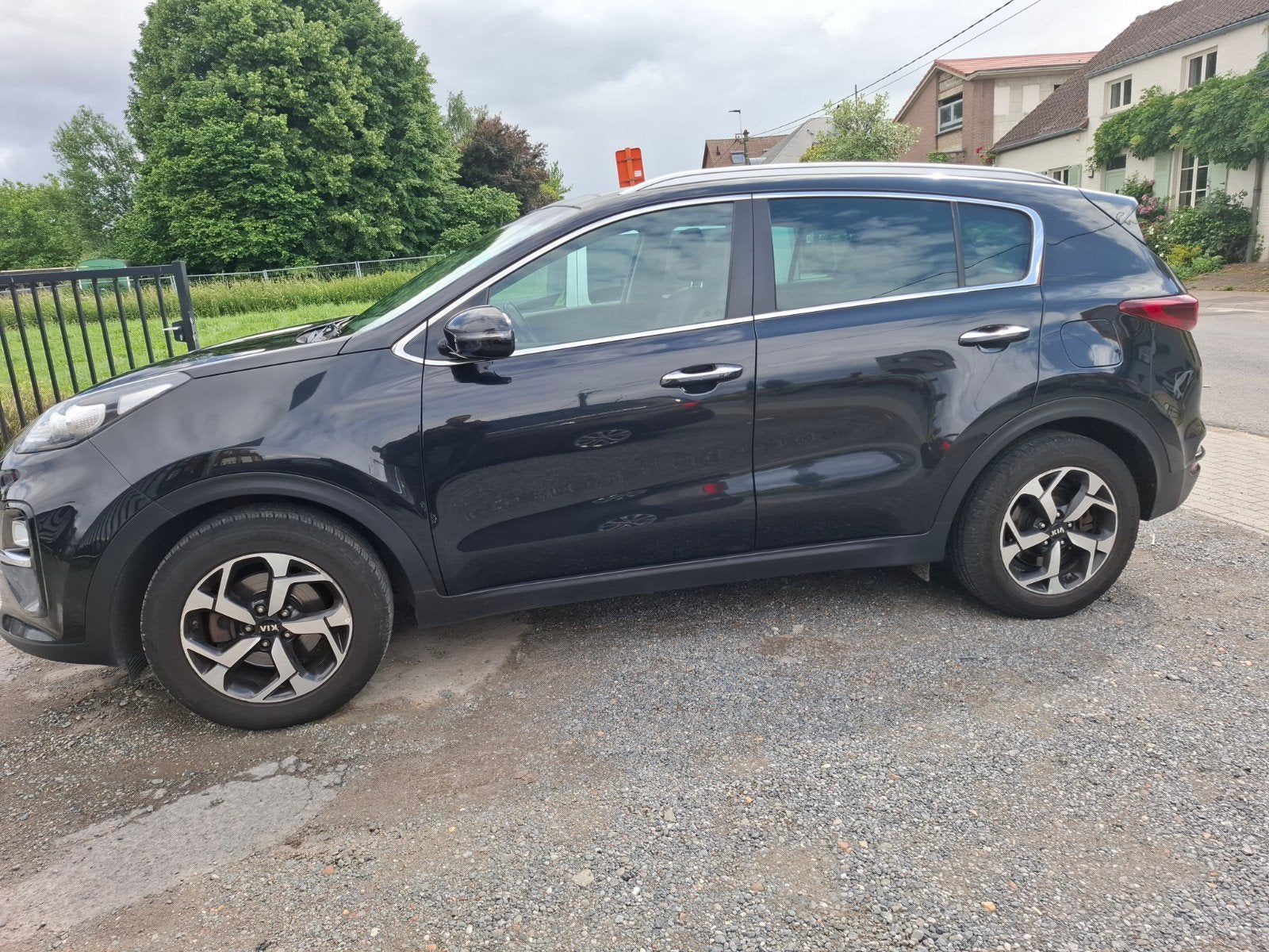 KIA SPORTAGE 1.6 DIESEL AUTOMATIQUE FULL OPTIONS, Euro 6, Entreprise, Carnet d'entretien, 5 portes