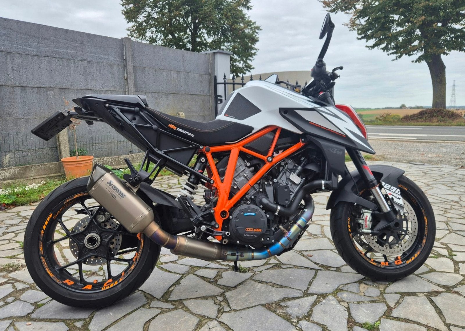 KTM Superduke 1290R, Motos, Particulier