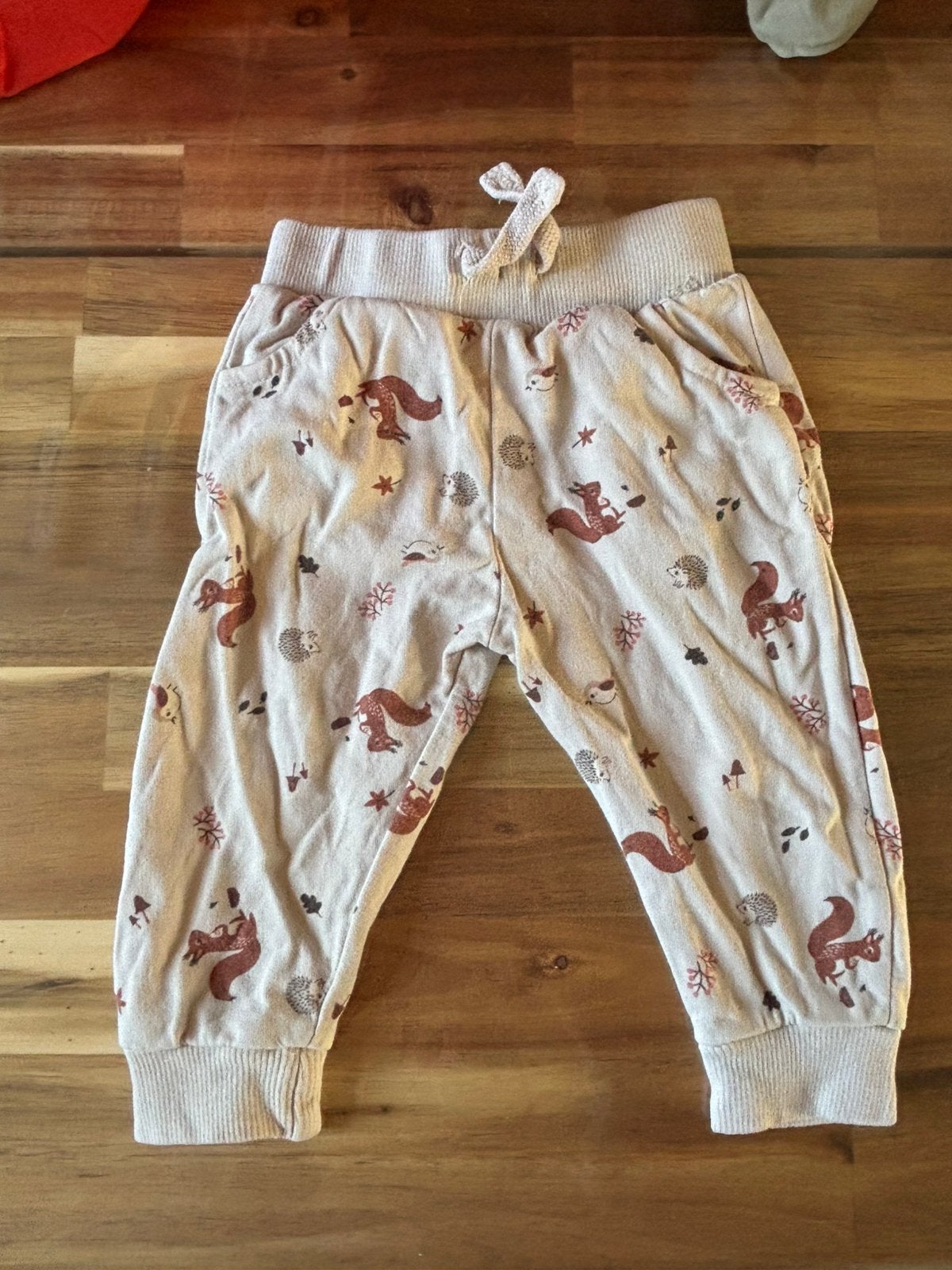 Pantalon, Kinderen en Baby's, Babykleding | Maat 86, Ophalen, Zo goed als nieuw, Broekje