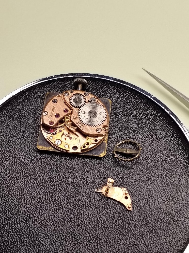 Pièces de montre Ancre 15 rubis vintage, Montre-bracelet, Autres marques, Enlèvement ou Envoi, Inconnu