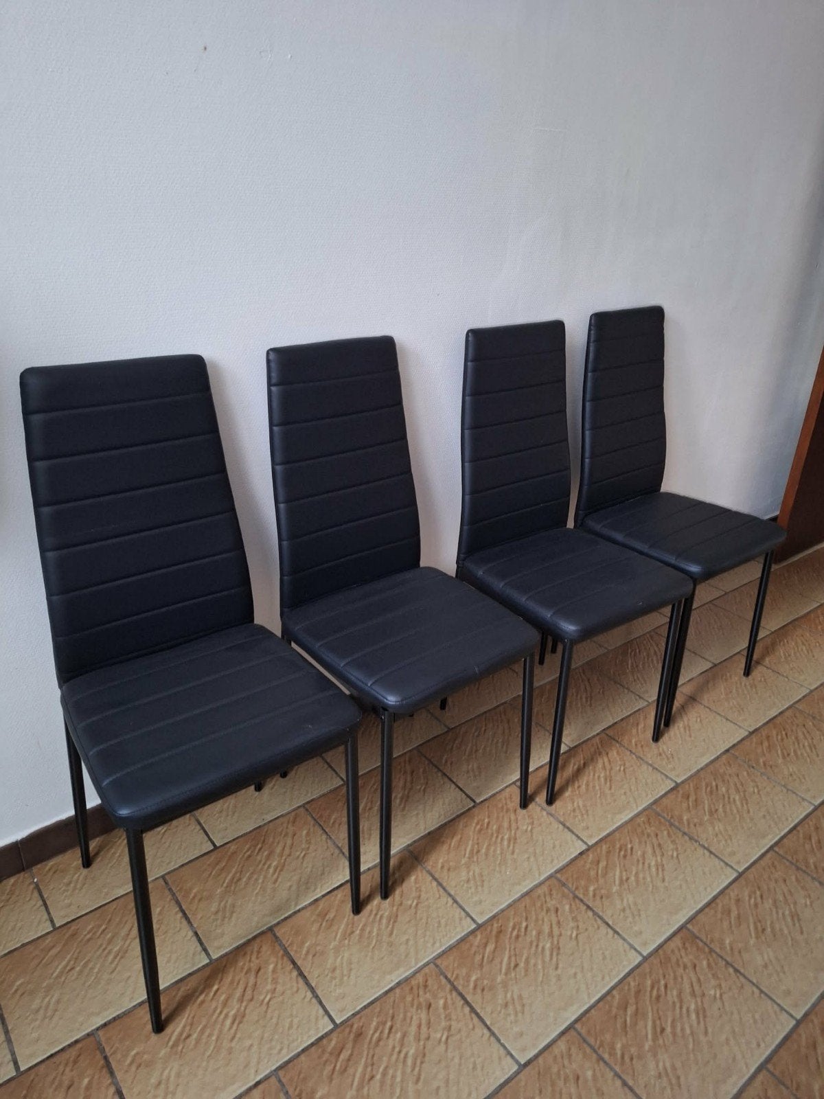 Chaises de salle a manger., Enlèvement, Comme neuf, Synthétique, Moderne