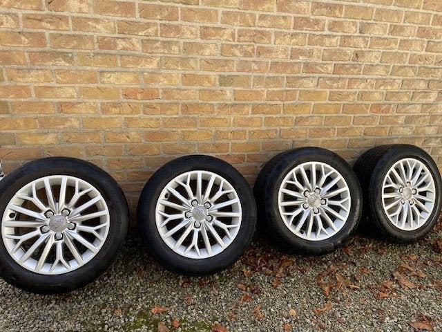 Jantes Audi A3 16 pouces d'origine + pneus d'été, Autos : Pièces & Accessoires, 16 pouces, Véhicule de tourisme, Pneus été, 205 mm