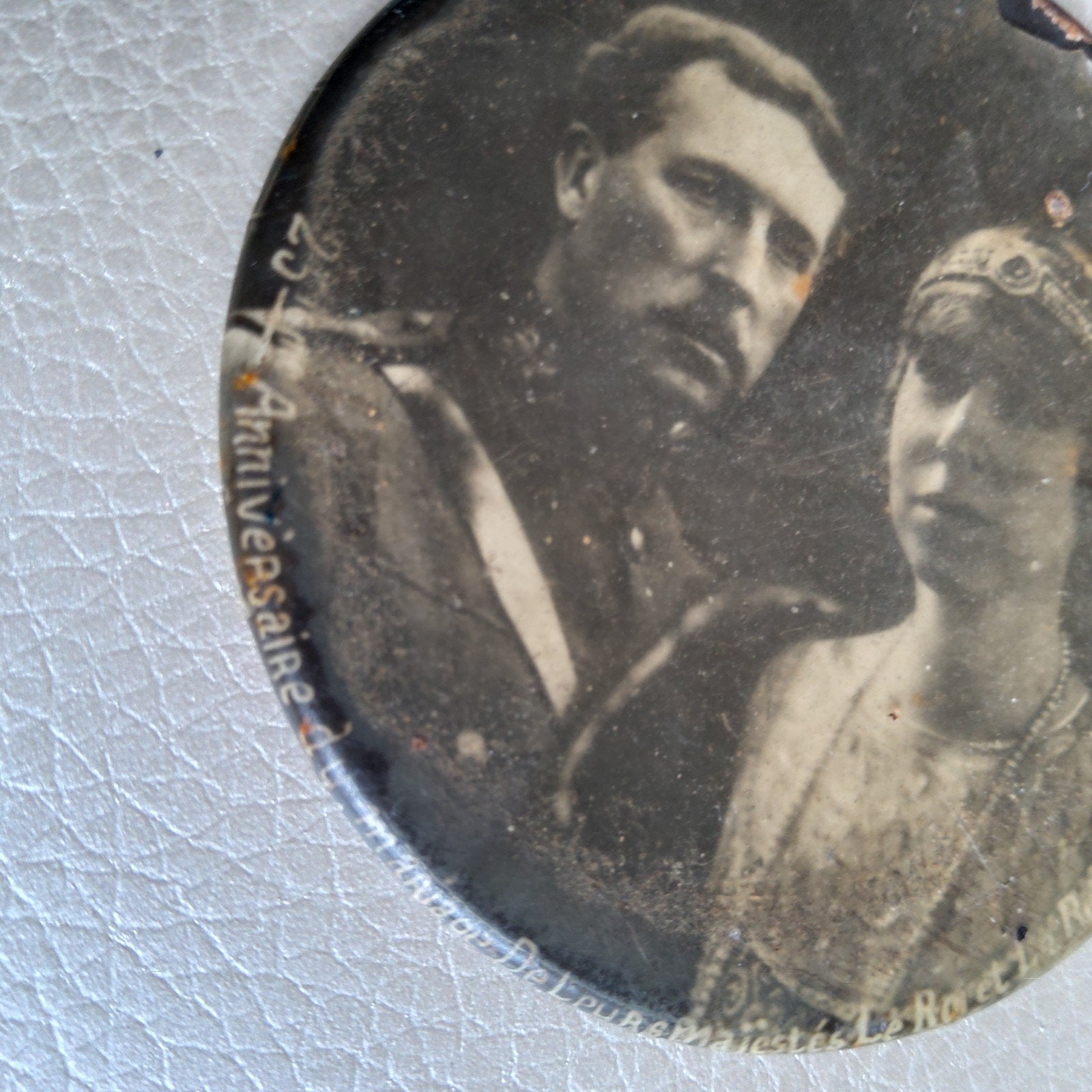 25- jarig huwelijk koning Albert I. Herdenkingsbadge 1925., Verzamelen, Ophalen of Verzenden, Gebruikt