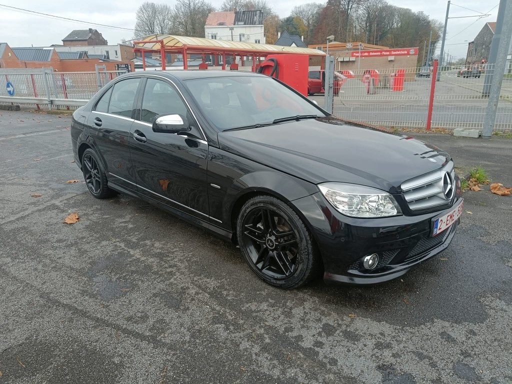 Mercedes w204 c200 moteur hs, Autos, Mercedes-Benz, Achat, 4 portes, Boîte manuelle, Noir