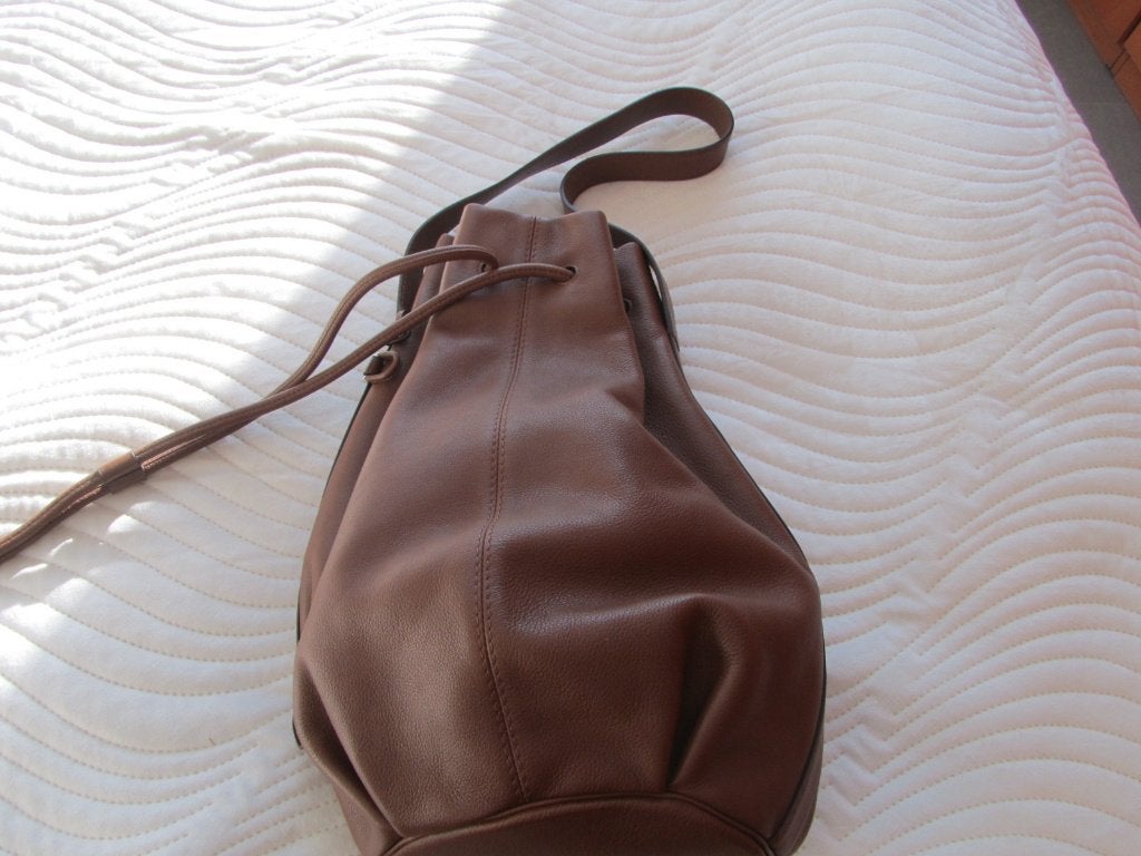 DELVAUX AMAZONE reekalf tas met logo, Handtassen en Accessoires, Tassen | Damestassen, Verzenden