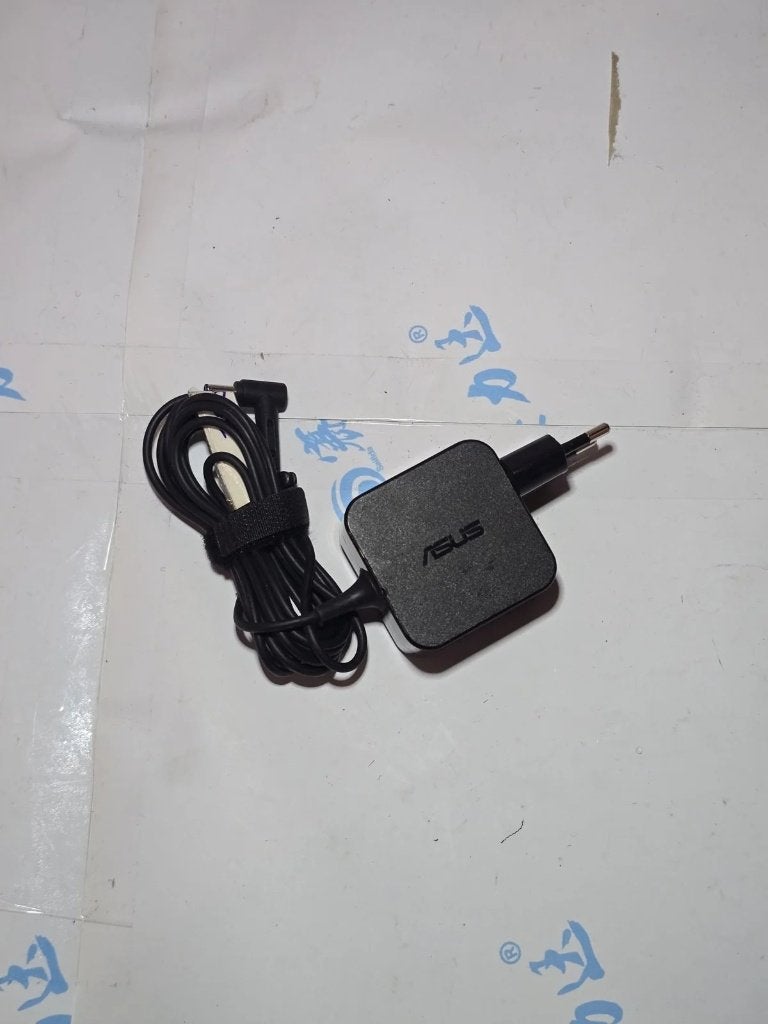 Asus 45W laptop oplader ADP-45BW Z 19V 2.37A, Computers en Software, Verzenden, Zo goed als nieuw, Asus