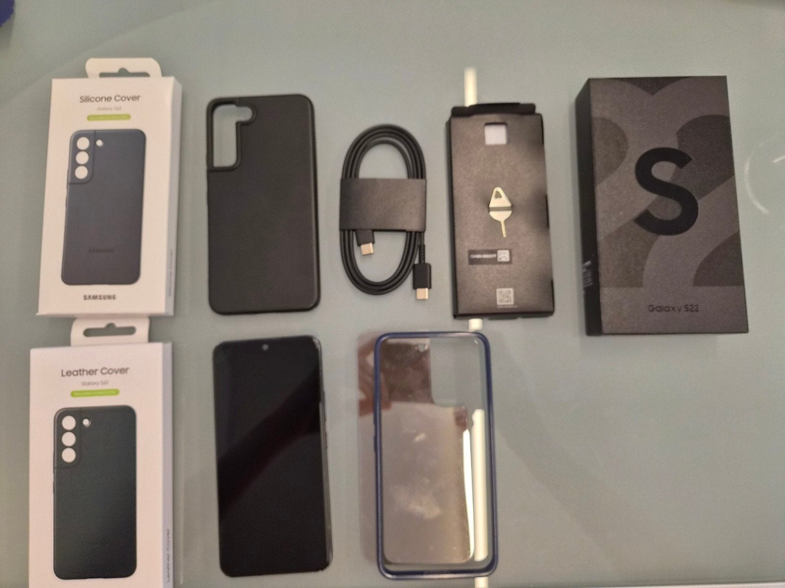 Samsung S22 256GB Zwart + Hoesjes, Telecommunicatie, Mobiele telefoons | Toebehoren en Onderdelen, Samsung, Ophalen of Verzenden
