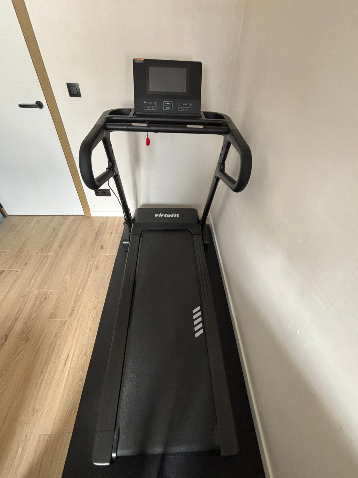 Virtufit elite smart touch loopband, Sport en Fitness, Fitnessapparatuur, Ophalen, Zo goed als nieuw, Loopband