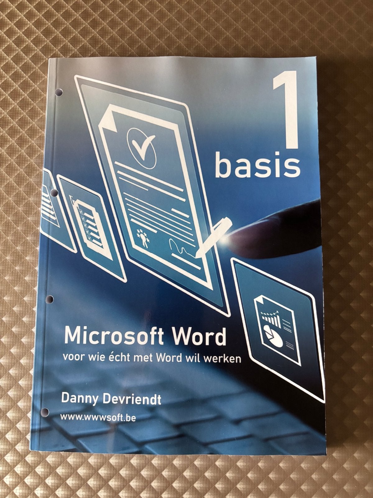 Microsoft Word basis 1, Boeken, Ophalen, Zo goed als nieuw, Informatica en Computer