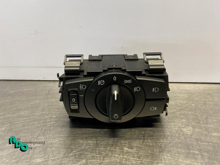 Licht Schakelaar van een BMW 1-Serie (1-Serie 03-), Auto-onderdelen, Dashboard en Schakelaars, BMW, Gebruikt, 3 maanden garantie