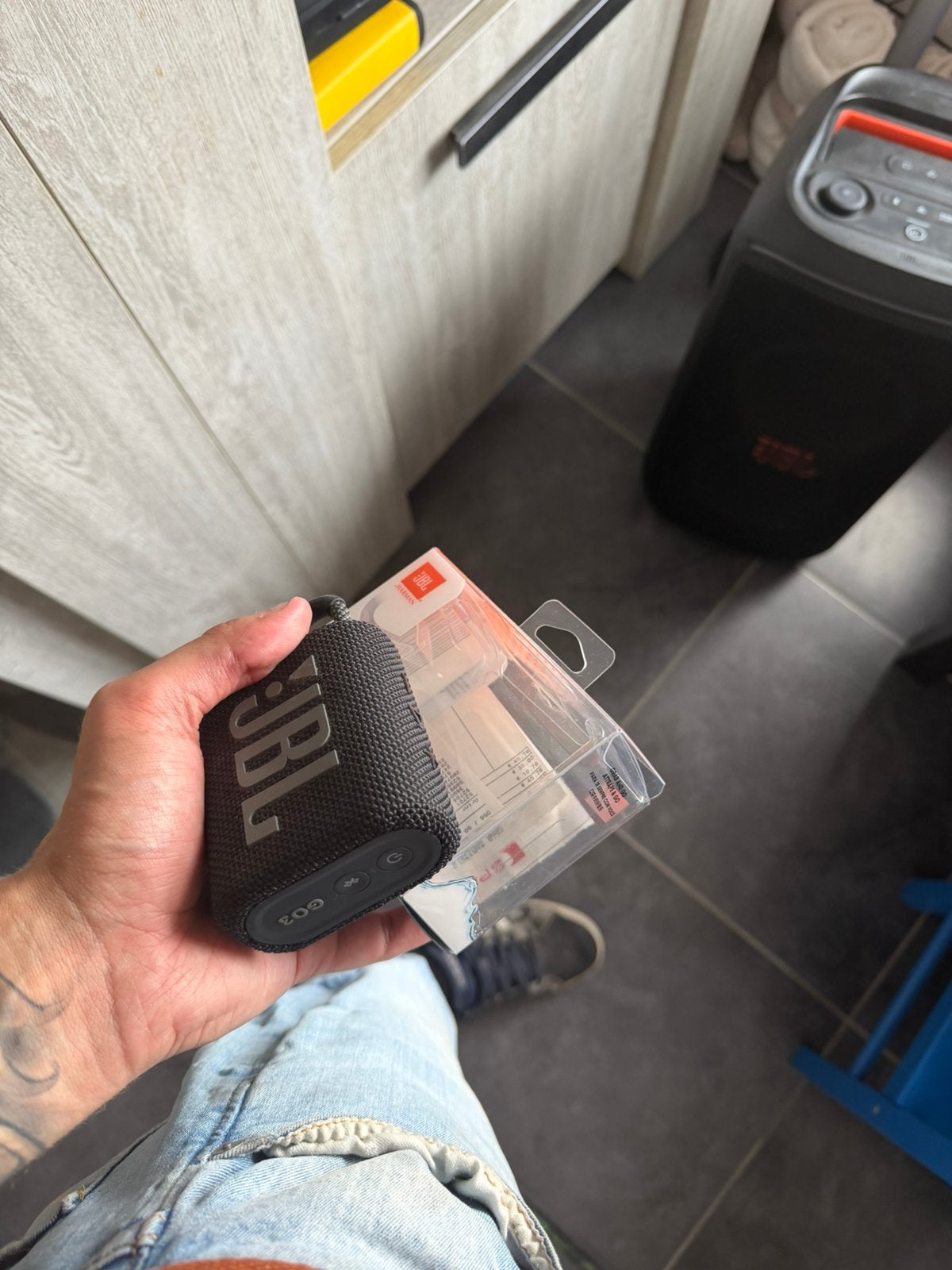 jbl go, Enlèvement