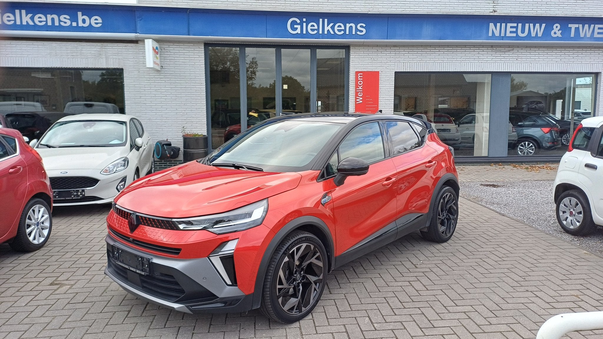 Renault Captur 1.3 Mild Hybrid ESPRIT ALPINE AUTOMAAT 158PK, Rouge, 1332 cm³, Achat, Entreprise