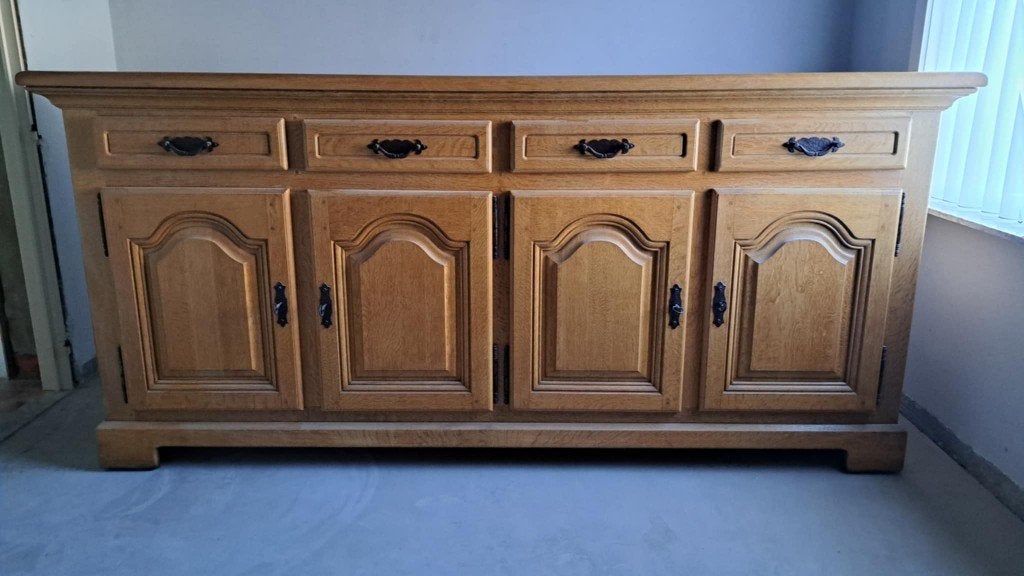 Landelijke houten kast – massieve look – veel opbergruimte, Ophalen, Landelijk / Rustiek / Cottage‑stijl, Gebruikt, Met deur(en)