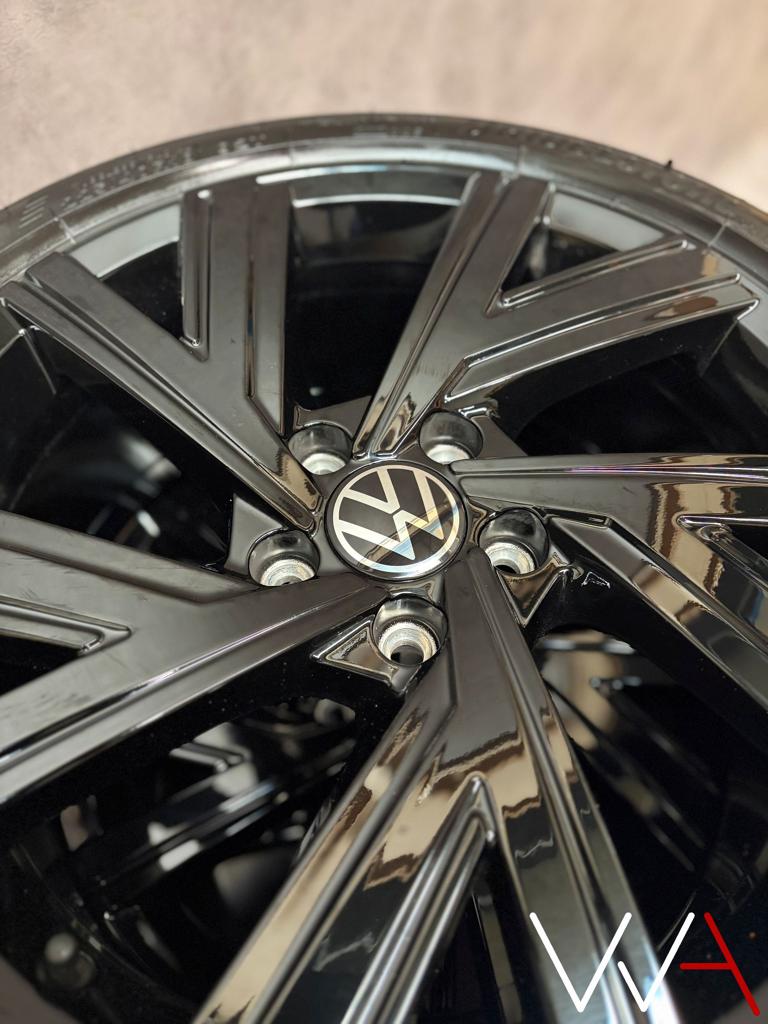 18'' Volkswagen Golf 8 R-Line GTI Bergamo wielenset OEM, Auto-onderdelen, Banden en Velgen, 18 inch, Gebruikt, -, -