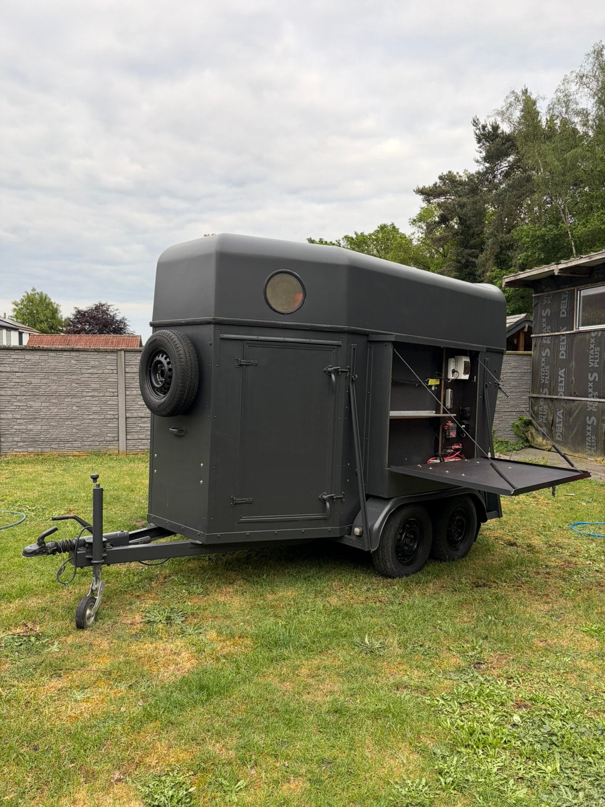 Motor trailer, Enlèvement, Utilisé