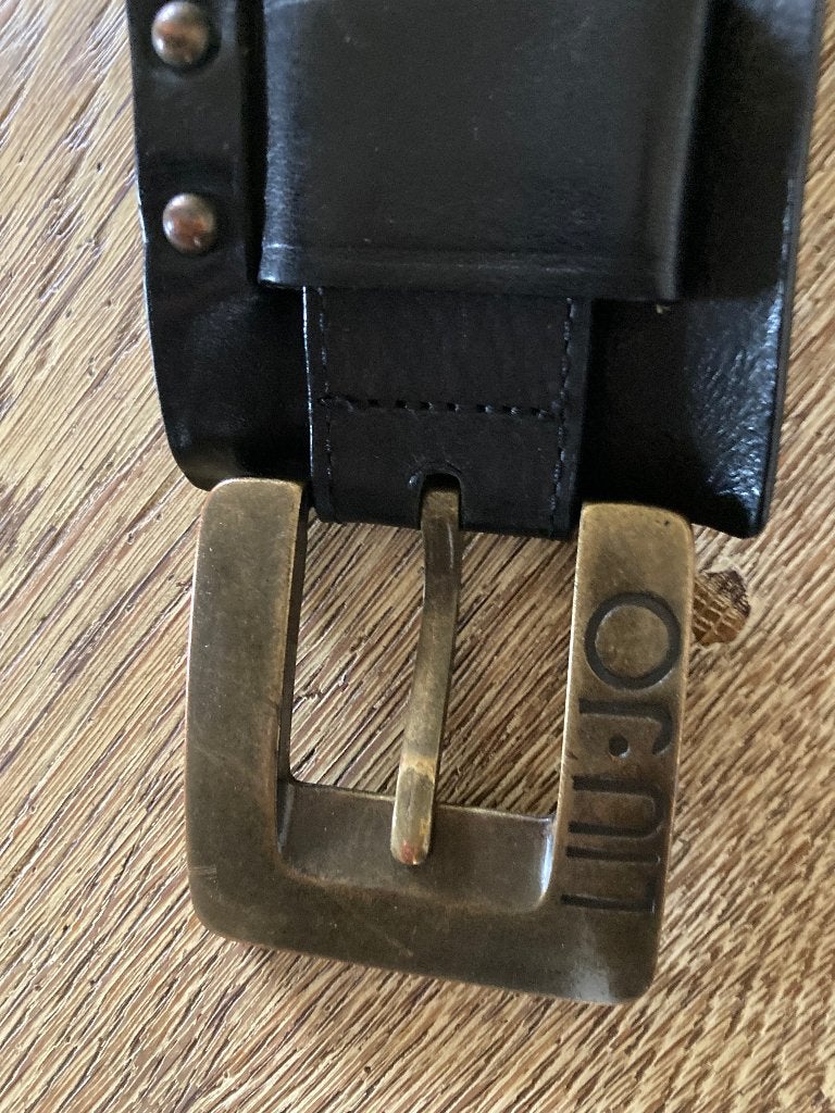 Zwarte lederen riem met elastiek  middenstuk, Vêtements | Femmes, Cuir véritable, Enlèvement ou Envoi, 90 à 100 cm, Liu Jo