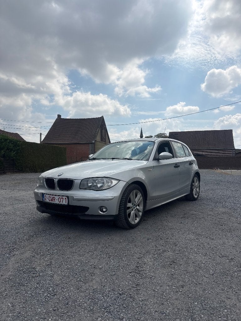 BMW 116i, Autos, Argent ou Gris, 140 g/km, Boîte manuelle, Noir