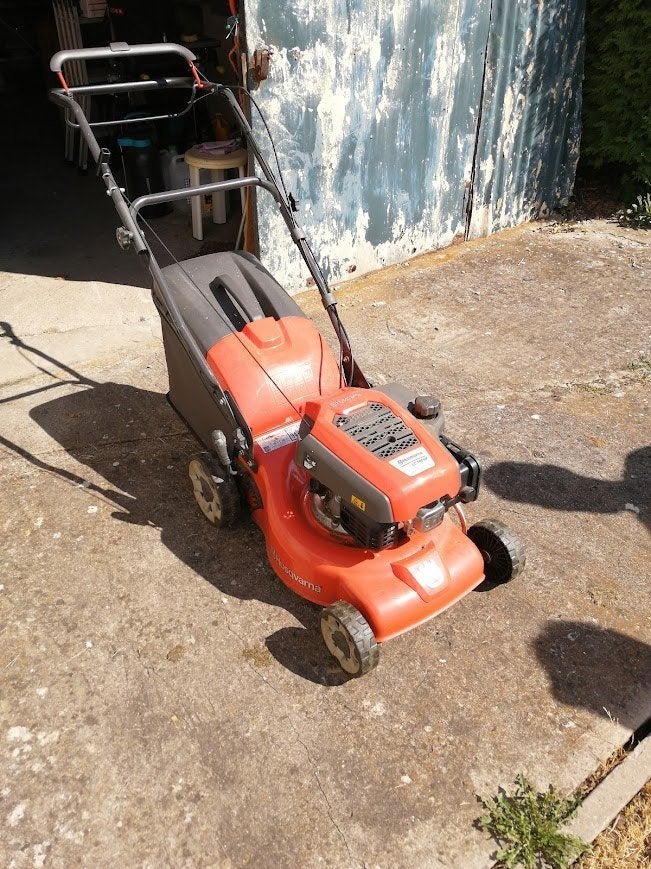 Tondeuse à essence, Jardin & Terrasse, Tondeuses à gazon, 30 à 39 cm, Enlèvement, Husqvarna, Sac de ramassage