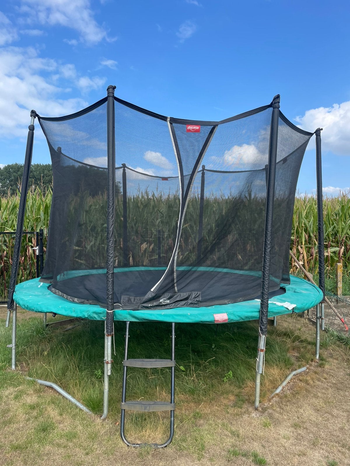 Berg trampoline 380 favorite, Kinderen en Baby's, Speelgoed | Buiten | Trampolines, Ophalen, Gebruikt