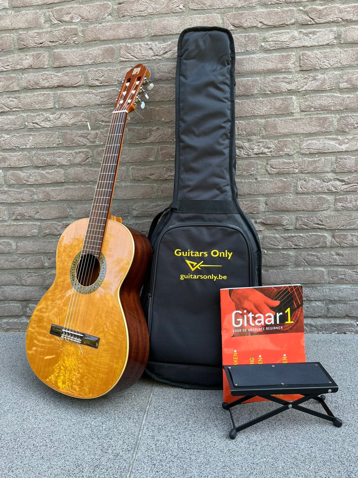 Gitaar Alhambra, Musique & Instruments, Enlèvement, Utilisé, Guitare classique ou espagnole, Avec capteur (piezo)