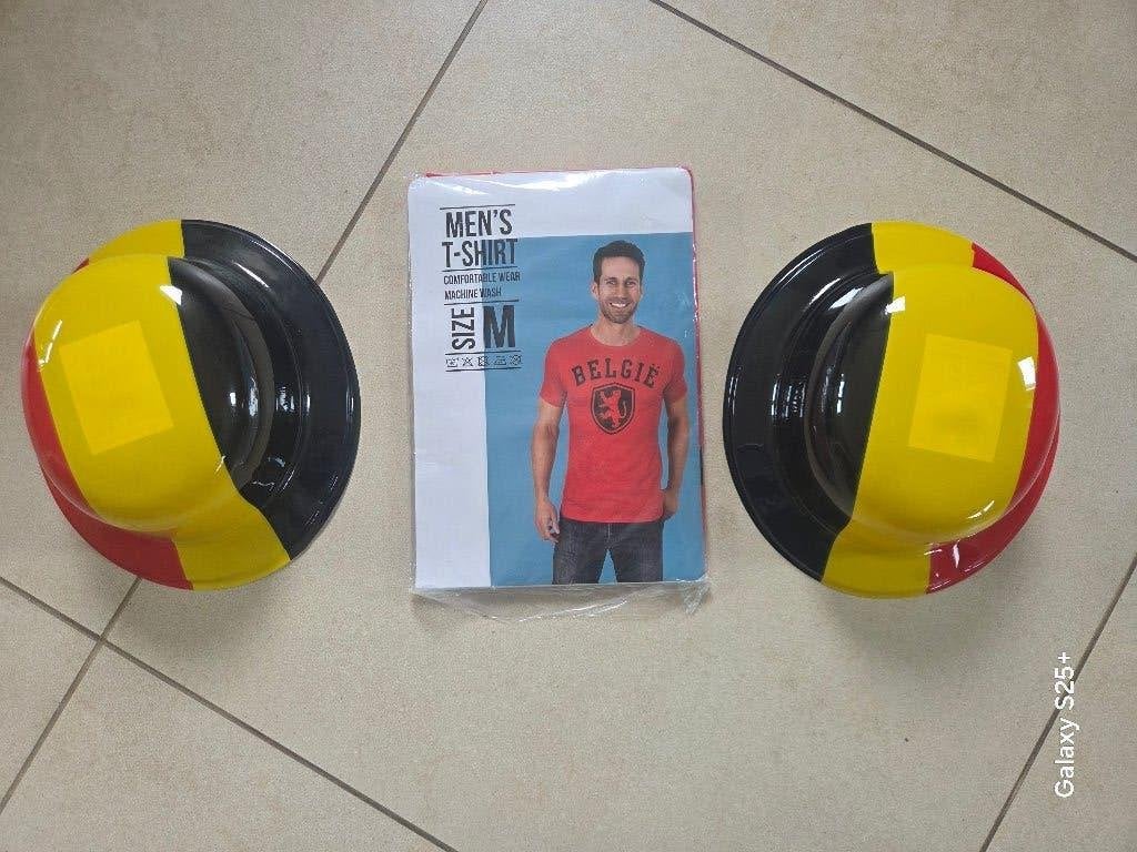 Supporterspakket” T-shirt (M) en 2 bolhoeden” België, Maat M, Ophalen, Nieuw, Overige typen