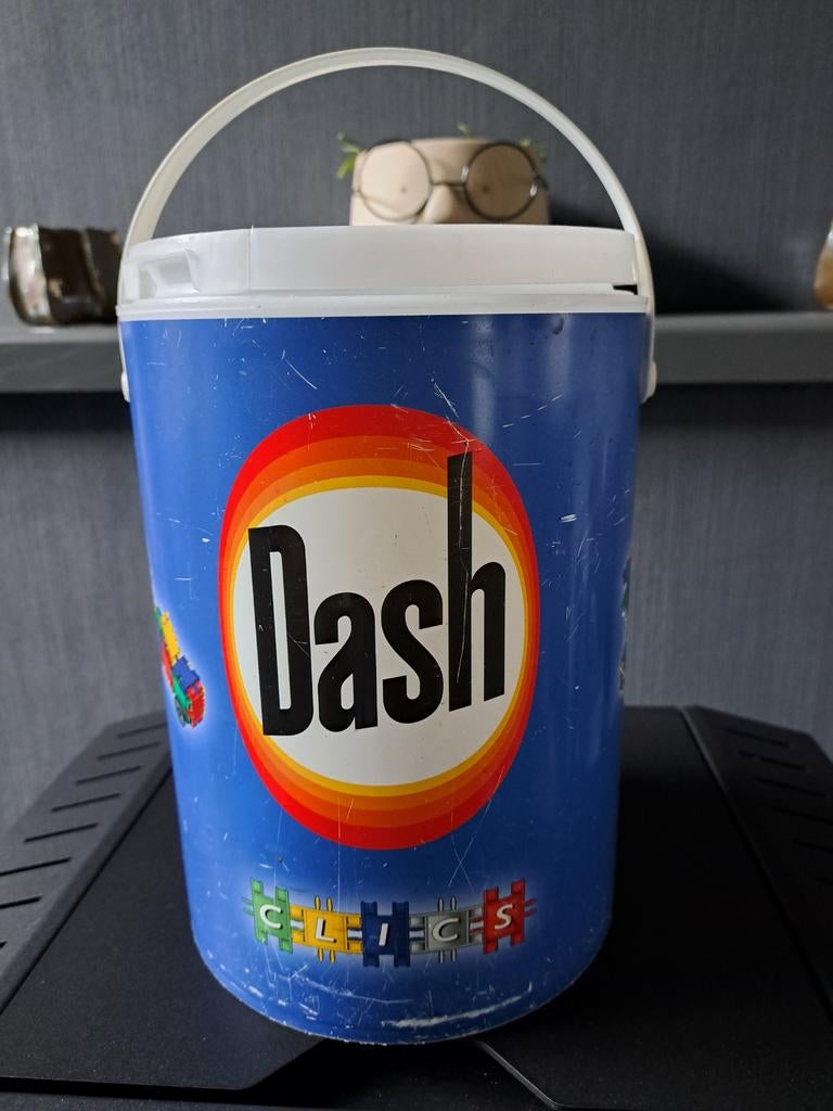 Vintage vat van DASH
Het is leeg, de spellen zijn er niet me, Verzamelen