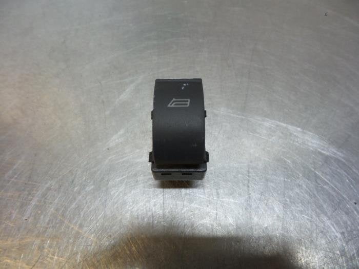 Commutateur vitre électrique d'un Audi A4 (A4 01-), -, 3 mois de garantie, Audi, Utilisé