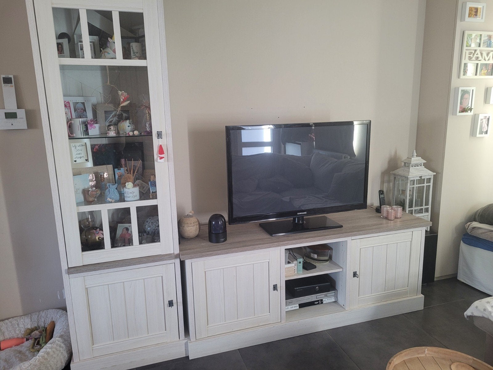 Tv meubel, Enlèvement
